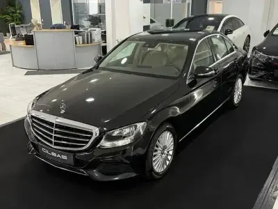 Gebraucht Mercedes C220 Exclusive 170 PS (125 kW) 2014 Schwarz Limousine