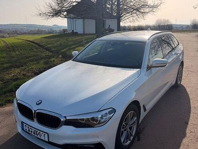 Gebraucht BMW 520 Shadowline 184 PS (135 kW) 2017 Weiß Kombi