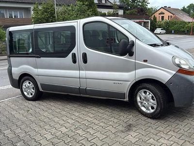 Gebraucht Renault Traffic 2006 Grau Van / Kleinbus