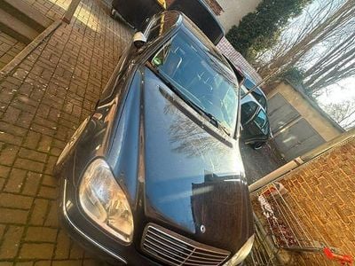 Second-hand Mercedes S320 224 CP (164 kW) 2000 Albastru Berlinǎ