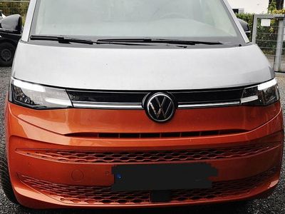 Gebraucht VW Multivan Life 204 PS (150 kW) 2024 Orange Van
