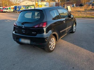 Gebraucht Mitsubishi Colt 75 PS (55 kW) 2011 Schwarz Kleinwagen