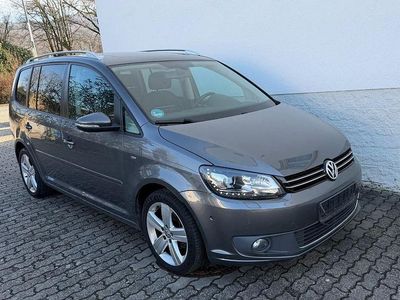 Gebraucht VW Touran Cup 105 PS (77 kW) 2014 Pepper grey metallic Van / Kleinbus