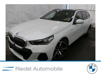 Gebraucht BMW 540 M Sport 303 PS (222 kW) 2025 Weiß Kombi