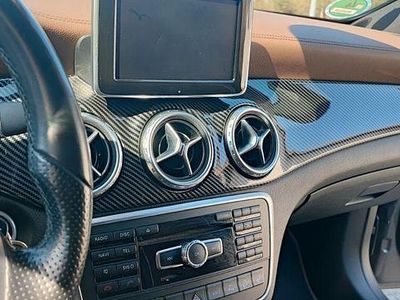 Gebraucht Mercedes GLA250 AMG Edition 1 211 PS (155 kW) 2015 Grau SUV