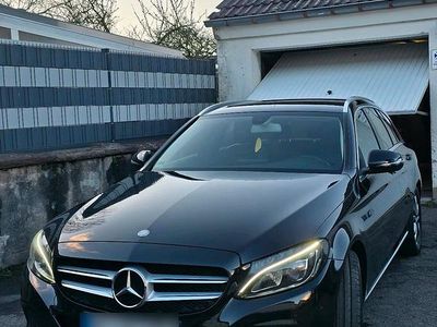 Gebraucht Mercedes C200 Exclusive 136 PS (100 kW) 2015 Schwarz Kombi