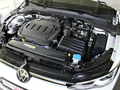 Gebraucht VW Golf VIII Move 2024 Weiss Kombi
