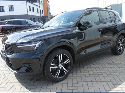 Schwarz Gebraucht 2024 Volvo XC40 Plus SUV | 38.400 € (Fairer Preis)