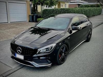 Gebraucht Mercedes CLA180 Shooting Brake AMG 122 PS (89 kW) 2018 Schwarz Kombi