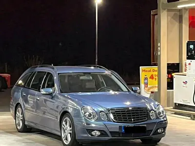 Gebraucht Mercedes E220 177 PS (130 kW) 2008 Silber Kombi