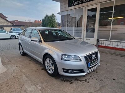Gebraucht Audi A3 Sportback Attraction 105 PS (77 kW) 2011 Silber Kleinwagen