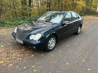 Mercedes C180