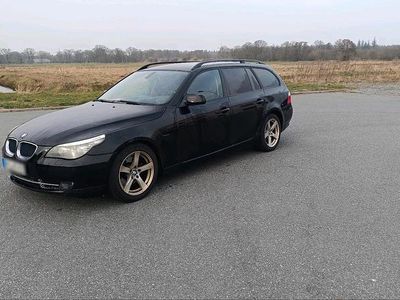 Gebraucht BMW 525 197 PS (144 kW) 2008 Schwarz Kombi