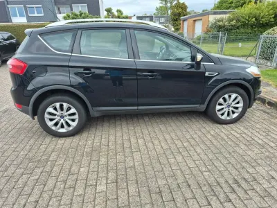 Gebraucht Ford Kuga Titanium 140 PS (102 kW) 2011 Schwarz SUV