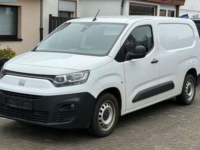Gebraucht Fiat Doblò 102 PS (75 kW) 2022 Weiß Van / Kleinbus
