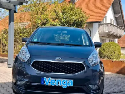 Gebraucht Kia Venga 90 PS (66 kW) 2015 Grau Kleinwagen