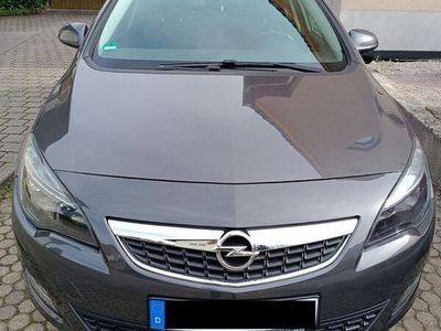 gebraucht Opel Astra 1.4 Turbo 103kW EZ (06/2011)