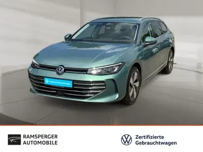 Gebraucht VW Passat Business 150 PS (110 kW) 2025 Maripositgrün metallic Kombi