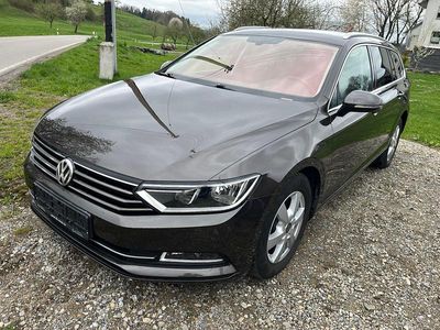 Gebraucht VW Passat Comfortline 179 PS (131 kW) 2017 Black oak brown metallic Kombi