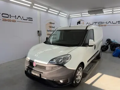 Gebraucht Fiat Doblò 101 PS (74 kW) 2018 Weiß Van / Kleinbus