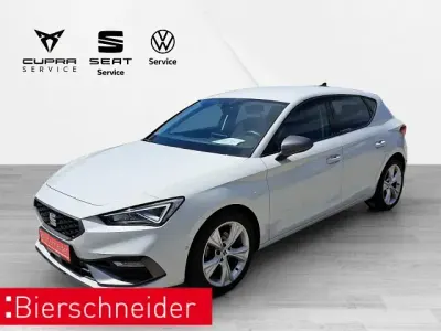 Gebraucht Seat Leon FR 131 PS (96 kW) 2023 Weiß Limousine