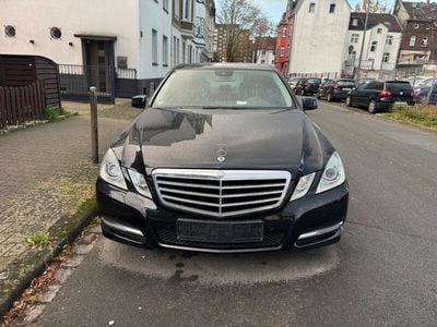 Mercedes E200