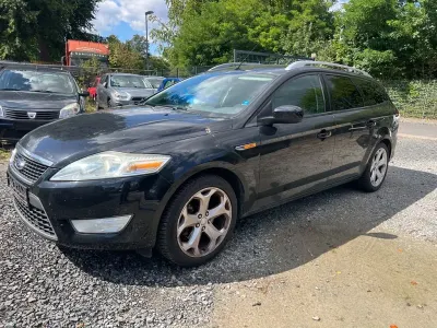 Gebraucht Ford Mondeo Ambiente 125 PS (91 kW) 2009 Schwarz Limousine