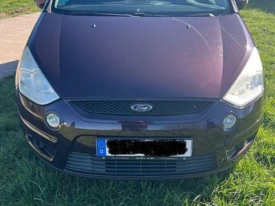 Second-hand Ford S-MAX Trend 145 CP (106 kW) 2008 Andere farben Monovolum