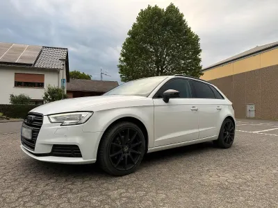 Gebraucht Audi A3 Comfort 150 PS (110 kW) 2017 Weiß Limousine