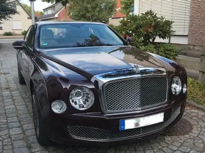 Gebraucht Bentley Mulsanne 513 PS (377 kW) 2013 Rot Limousine