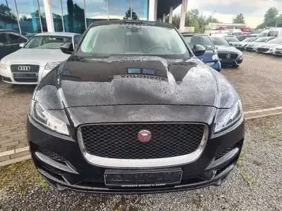 Usata Jaguar F-Pace Pure 220 CV (161 kW) 2016 Nero SUV