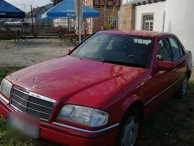 Gebraucht Mercedes C280 194 PS (142 kW) 1995 Rot Limousine