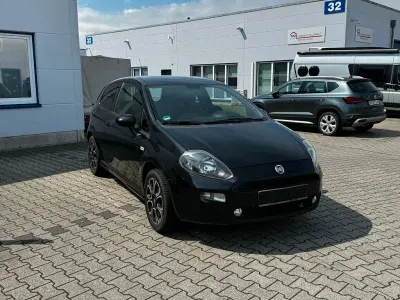 Gebraucht Fiat Punto Pop 69 PS (50 kW) 2013 Schwarz Kleinwagen