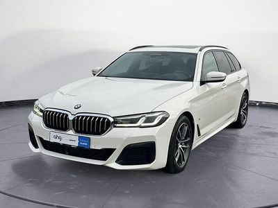 Weiß Gebraucht 2021 BMW 530 M Sport Kombi | 34.890 € (Fairer Preis)