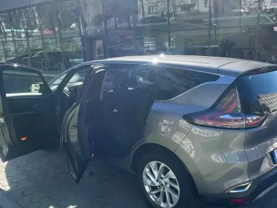 Gebraucht Renault Espace 160 PS (117 kW) 2017 Andere farben Van / Kleinbus