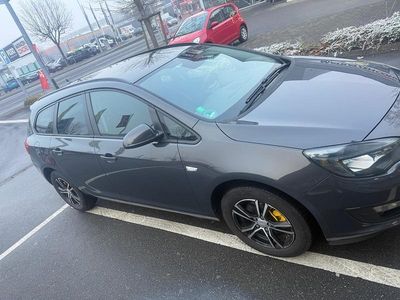 Gebraucht Opel Astra 136 PS (100 kW) 2015 Grau Kombi