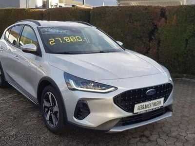 Gebraucht Ford Focus Active X 125 PS (91 kW) 2023 Polarsilber metallic Limousine