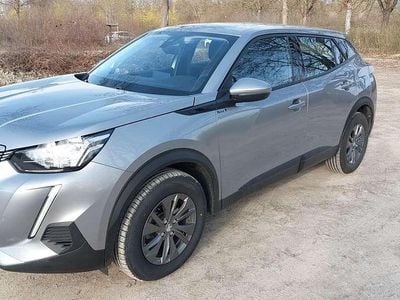 Gebraucht Peugeot e-2008 Active 100 kW (136 PS) 2021 Grau SUV
