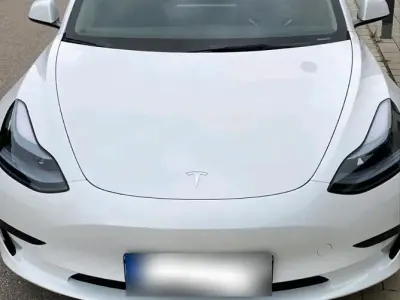 Käytetty Tesla Model 3 208 kW (283 HP) 2023 Sedan