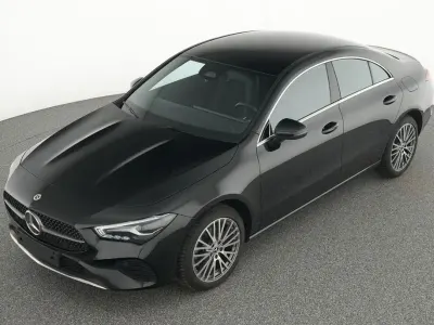 Gebraucht Mercedes CLA250e 163 PS (119 kW) 2023 Schwarz Limousine