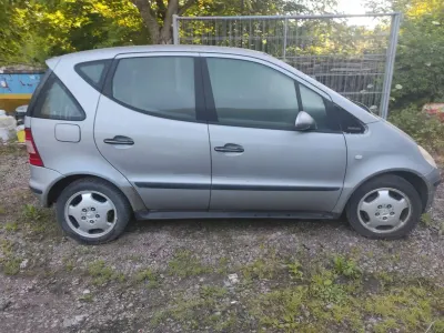 Gebraucht Mercedes A160 Classic 102 PS (75 kW) 1998 Silber Kleinwagen