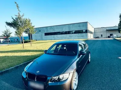 Gebraucht BMW 320 150 PS (110 kW) 2005 Grau Limousine
