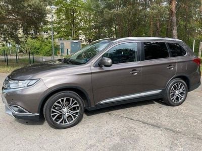 Gebraucht Mitsubishi Outlander 150 PS (110 kW) 2017 Braun SUV