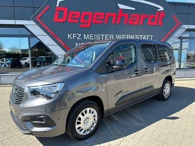 Second-hand Opel Combo Life Elegance 131 CP (96 kW) 2023 Gri Monovolum