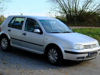 Gebraucht VW Golf IV 115 PS (84 kW) 2002 Silber Limousine