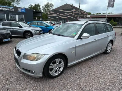 Gebraucht BMW 320 163 PS (119 kW) 2009 Silber Kombi