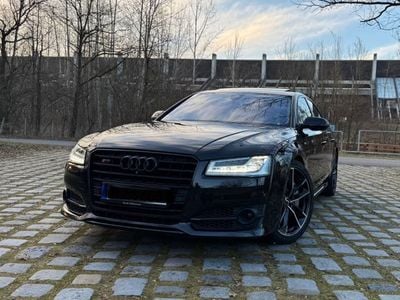 Audi S8 plus