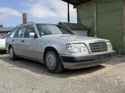 Gebraucht Mercedes E220 150 PS (110 kW) 1994 Kombi