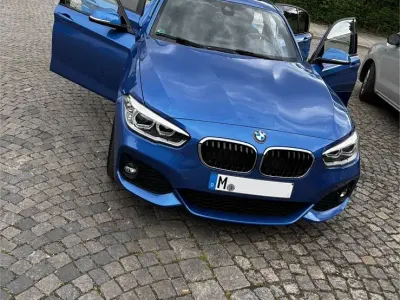 Gebraucht BMW 118 Sport Line 150 PS (110 kW) 2016 Blau Kleinwagen