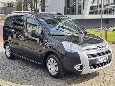 Second-hand Citroën Berlingo XTR 111 CP (81 kW) 2011 Negru Monovolum